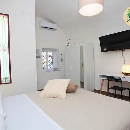 La Casa Di Susy Whorz Holiday home *